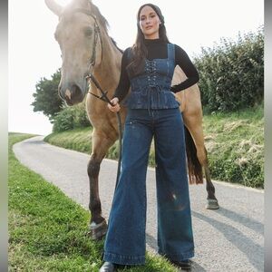 Reformation X Kacey Musgraves Austin Ultra High
Waist Wide Leg Jeans